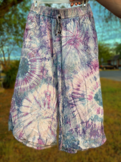 ￼Recycled Linen Tie Dye Flowy Capri Pants