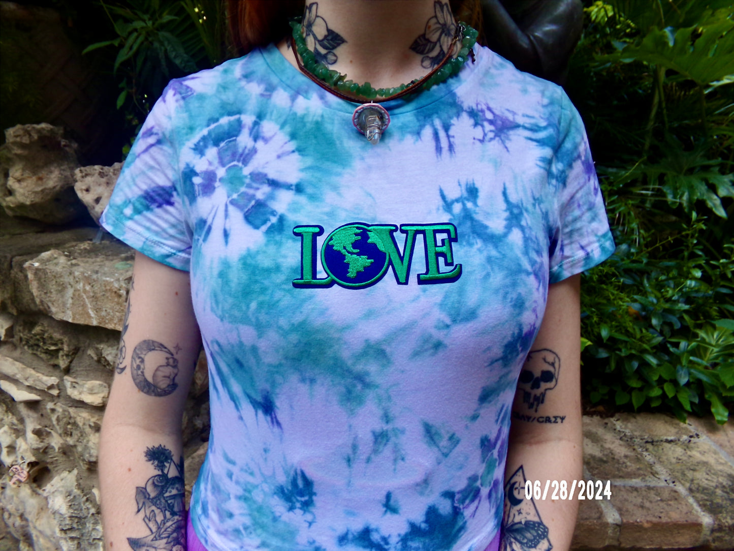 LOVE Blue/Purple Geode Baby Tee T-Shirt Small