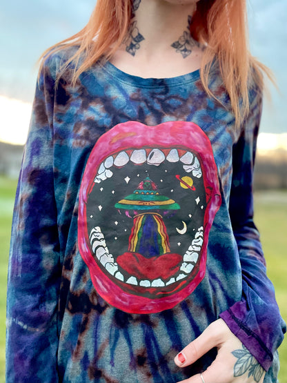 'Space Mouth' Blue & Purple Long Sleeve Tie Dye T-Shirt Large