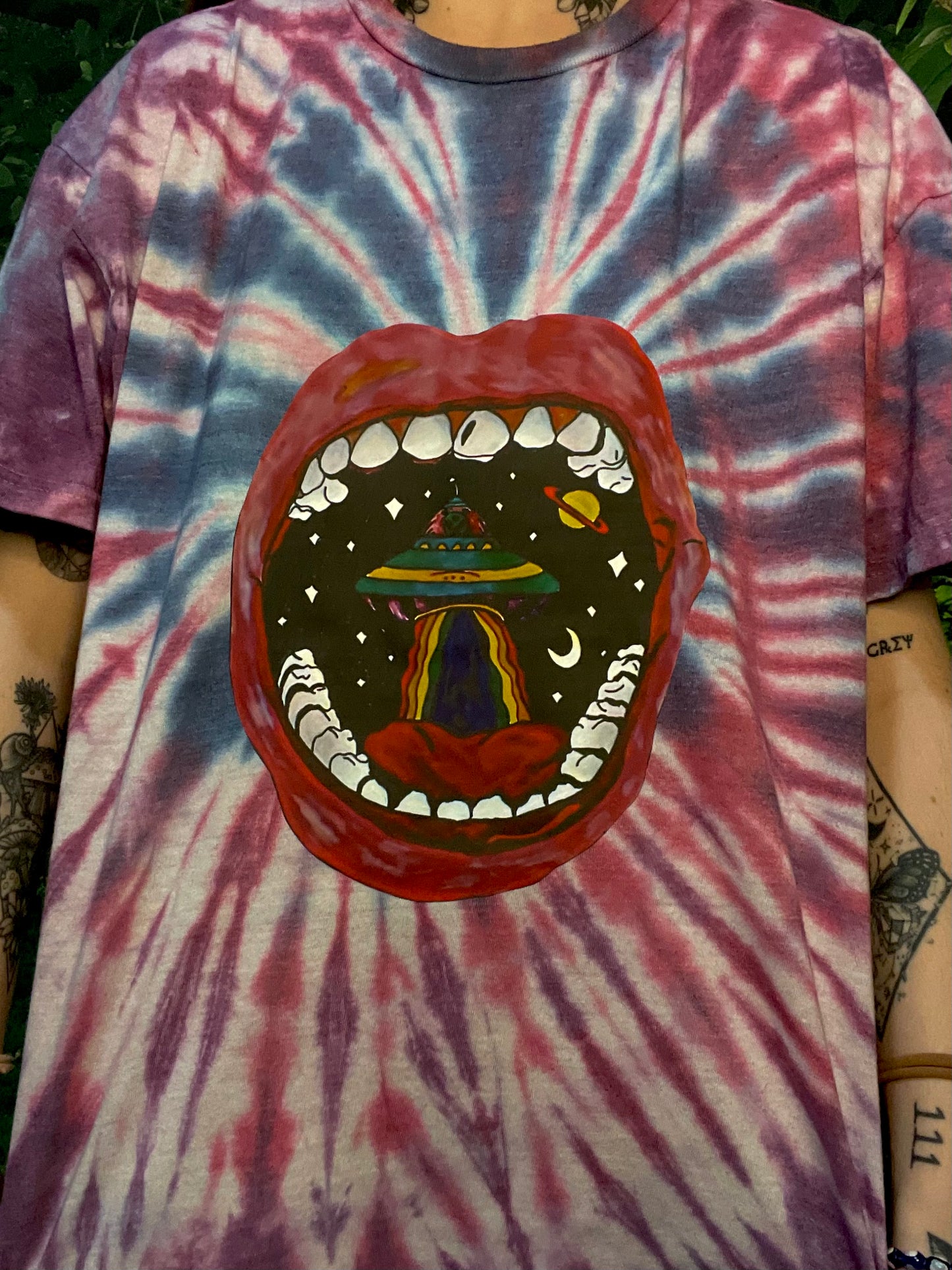 'Space Mouth' Tie Dye Tee T-Shirt Medium