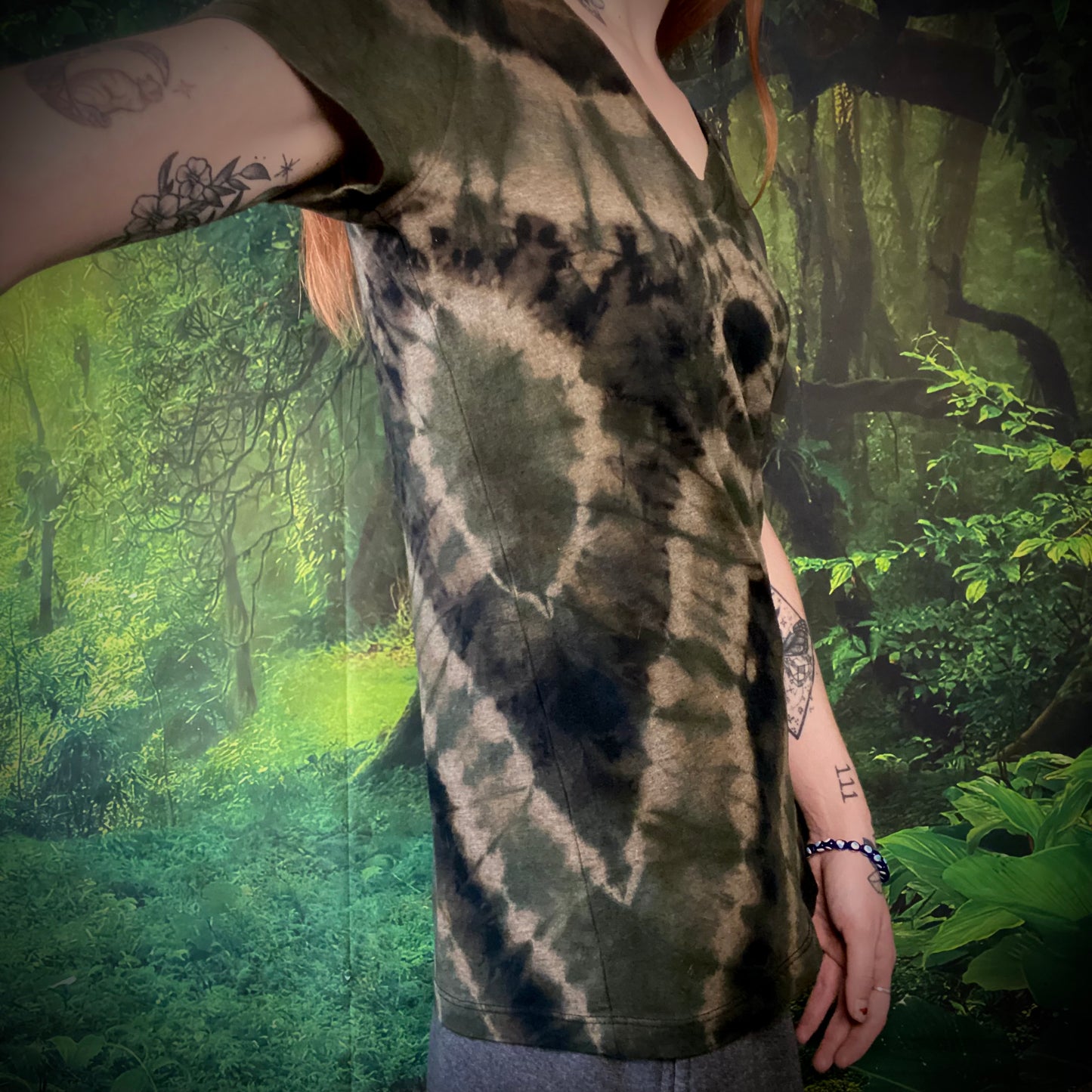 Earth Tones Reverse Tie Dye T-Shirt Medium Womens'