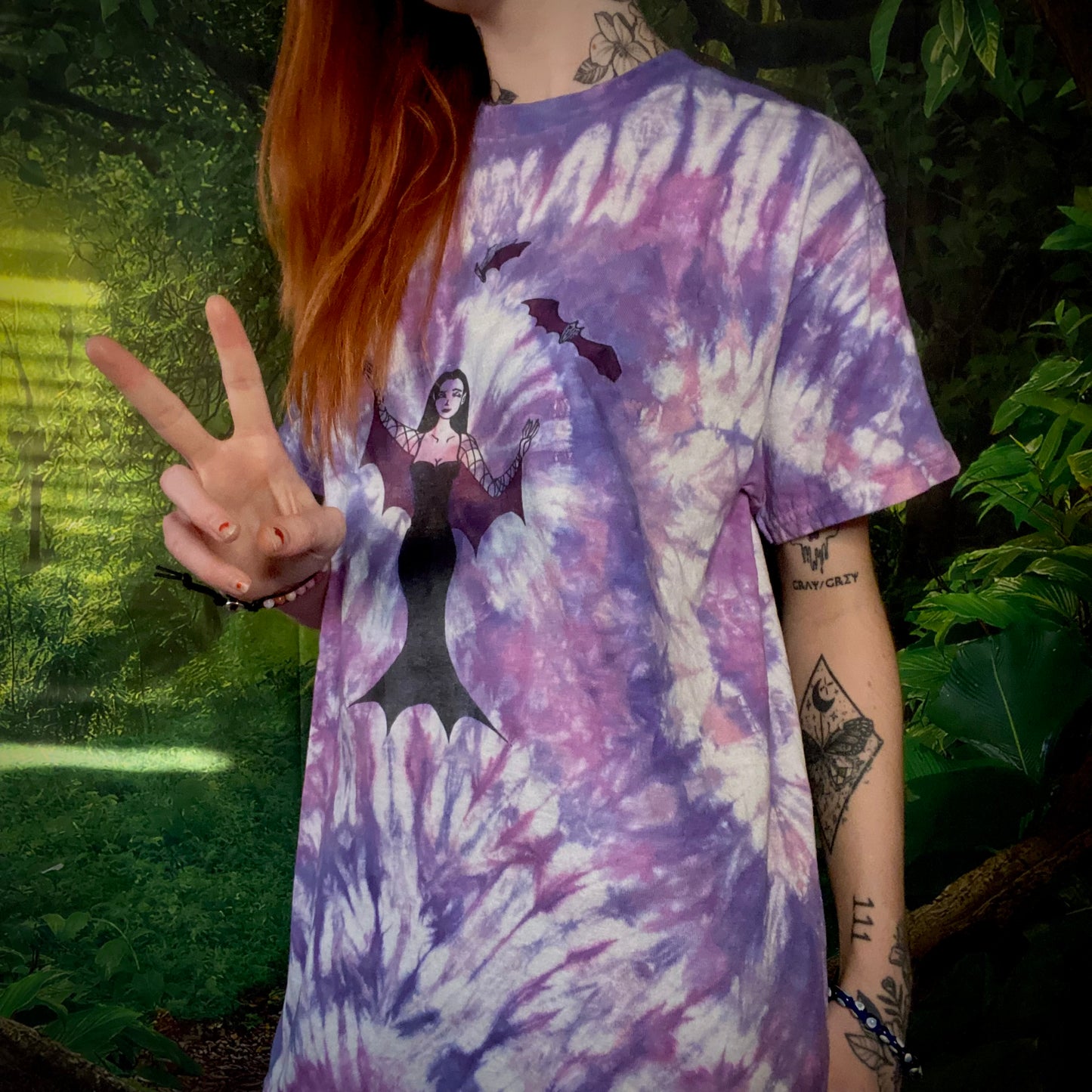 Purple Vampiress Medium Tie Dye T-Shirt Tee